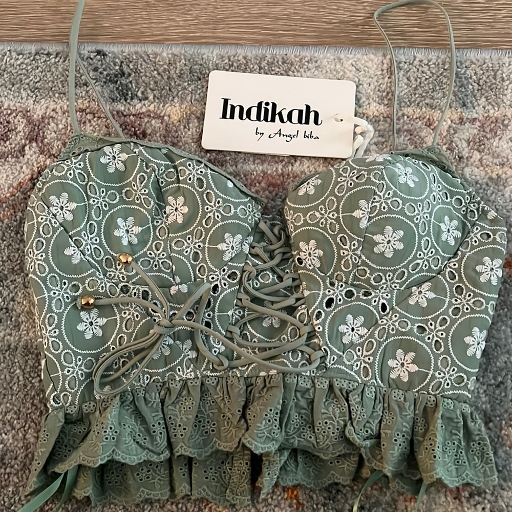 Sage green top from selfie Leslie/ never worn!